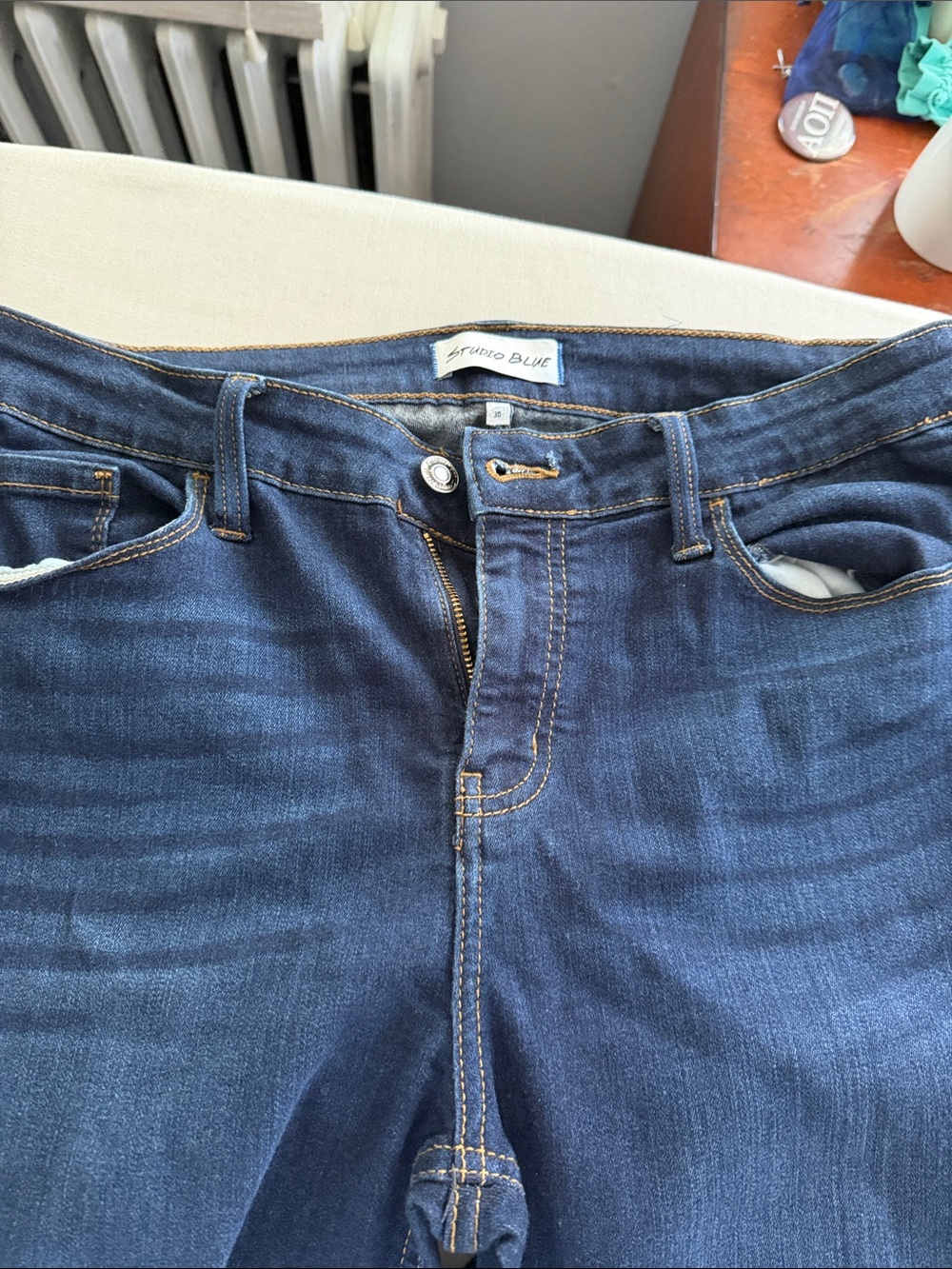 Studio Women’s Indigo Slim Straight Jeans